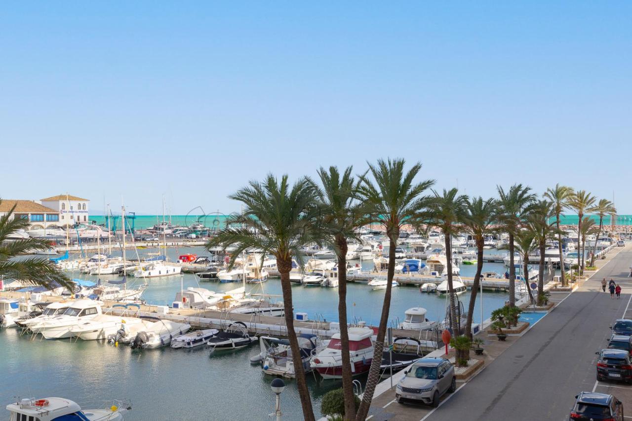 Marina Real 223 *